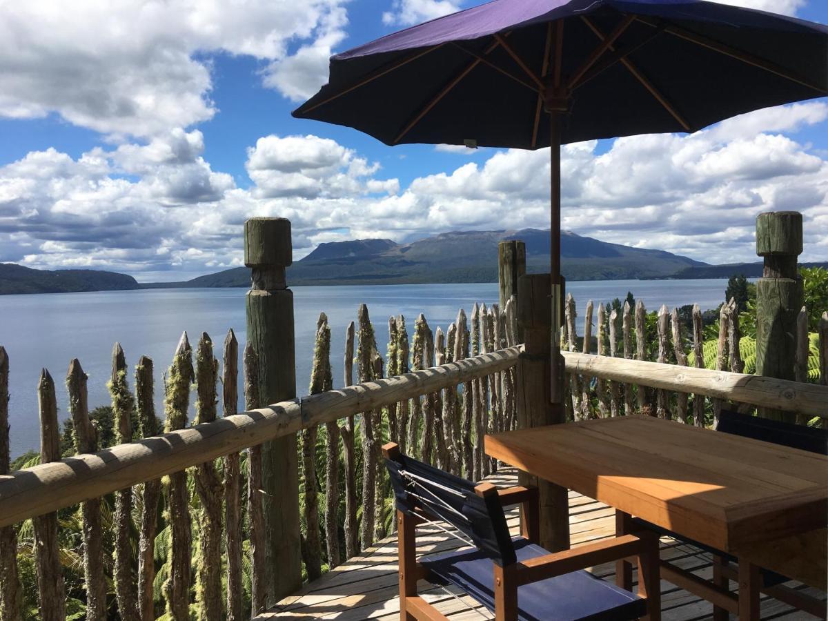 Te Whare -Lake Tarawera Tree-Top Nest מראה חיצוני תמונה
